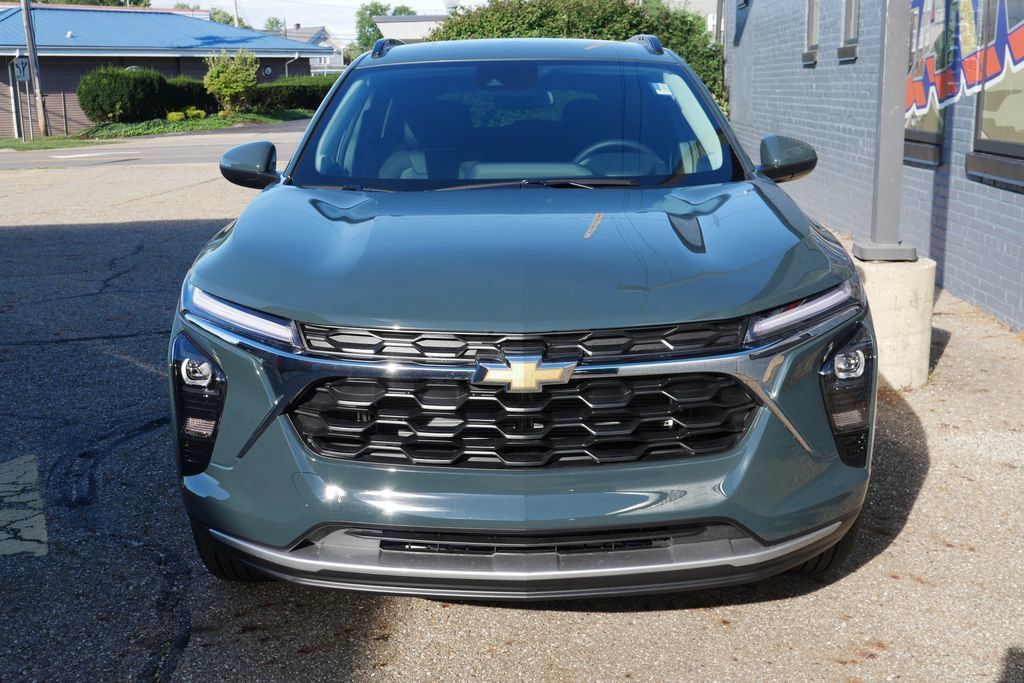 New 2026 Chevrolet Trax LT w/ LT Convenience Package FWD image 24