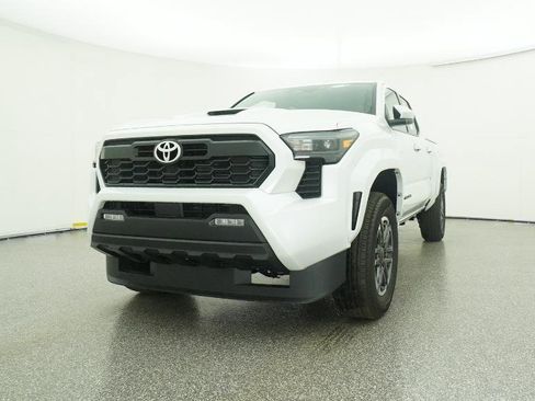 New 2025 Toyota Tacoma TRD Sport image 5