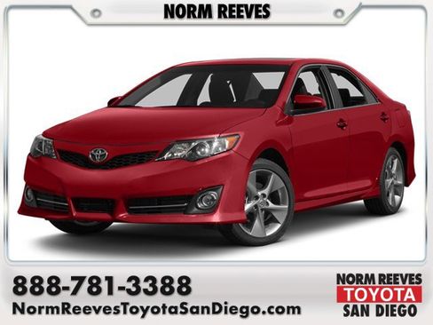 Used 2014 Toyota Camry SE image 1