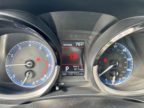 Used 2014 Toyota Corolla S w/ Driver Convenience Package image 25