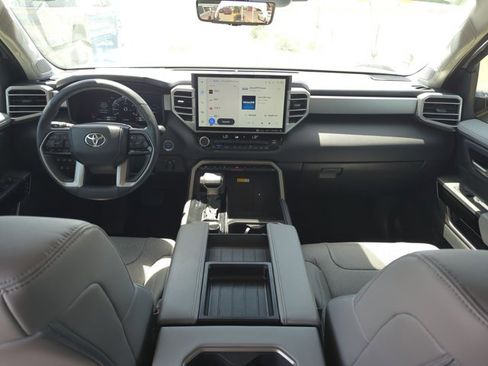 Used 2024 Toyota Tundra Limited AWD/4WD image 16