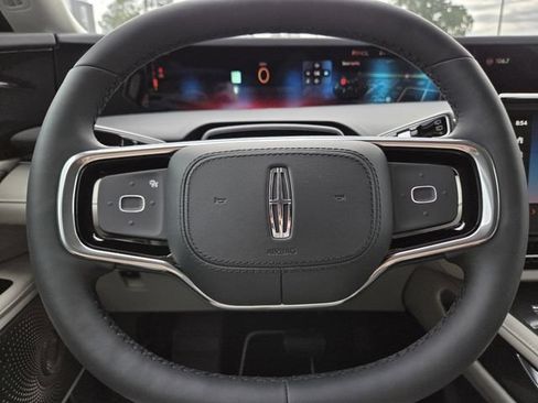 New 2026 Lincoln Nautilus Reserve AWD/4WD image 19