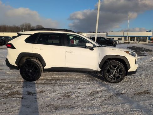 Used 2024 Toyota RAV4 Adventure image 9