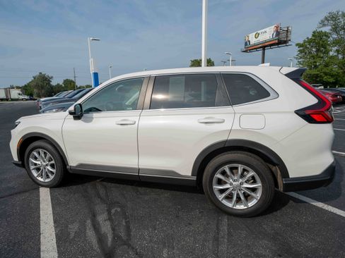 Used 2024 Honda CR-V EX-L image 4