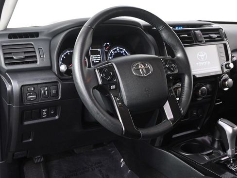 Used 2024 Toyota 4Runner TRD Off-Road AWD/4WD image 12