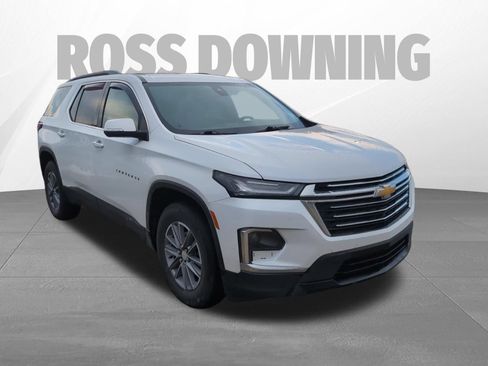 Used 2023 Chevrolet Traverse LT FWD image 2
