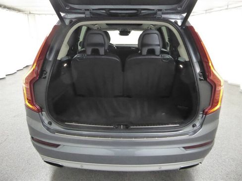 Used 2016 Volvo XC90 T6 Momentum w/ Momentum Plus Package image 34