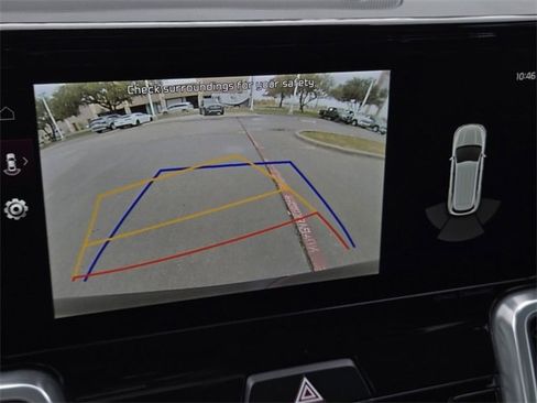 Certified 2023 Kia Sorento SX image 22