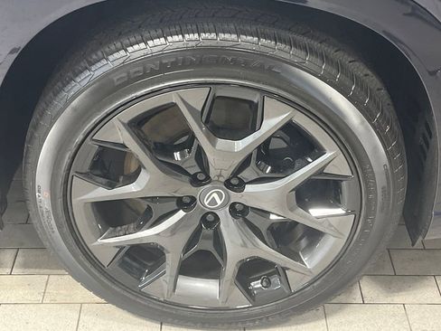 New 2026 Lexus TX 500h AWD image 5