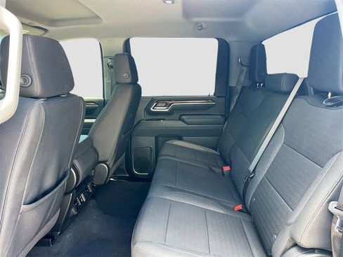 Used 2025 GMC Sierra 2500 SLE w/ SLE Value Package; image 21