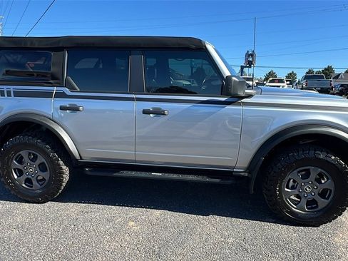 Used 2022 Ford Bronco Big Bend image 4