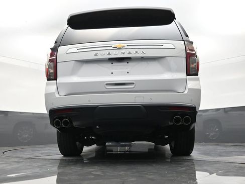 Used 2024 Chevrolet Suburban High Country w/ Advanced Technology Package RWD image 23