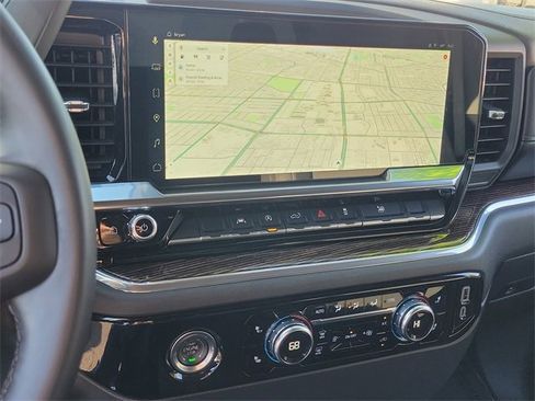 Used 2024 GMC Sierra 1500 Elevation image 26