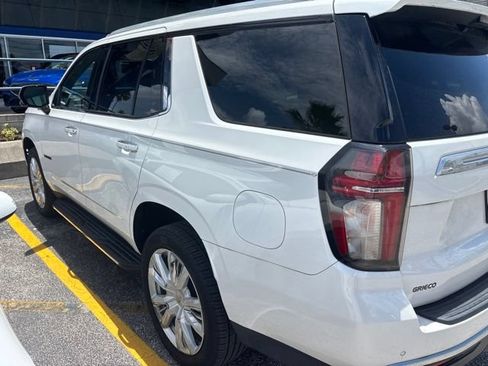 Used 2021 Chevrolet Tahoe High Country RWD image 3
