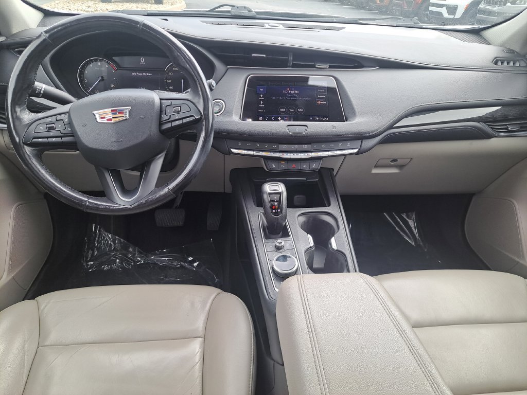 Used 2019 Cadillac XT4 Premium Luxury w/ Cold Weather Package FWD image 12