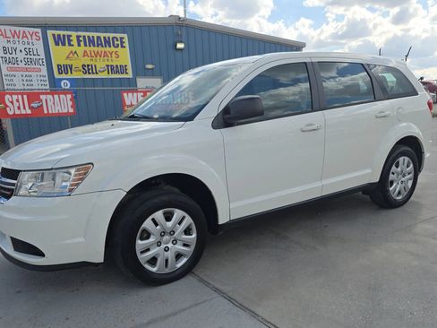 Used 2015 Dodge Journey American Value Package w/ Flexible Seating Group image 1