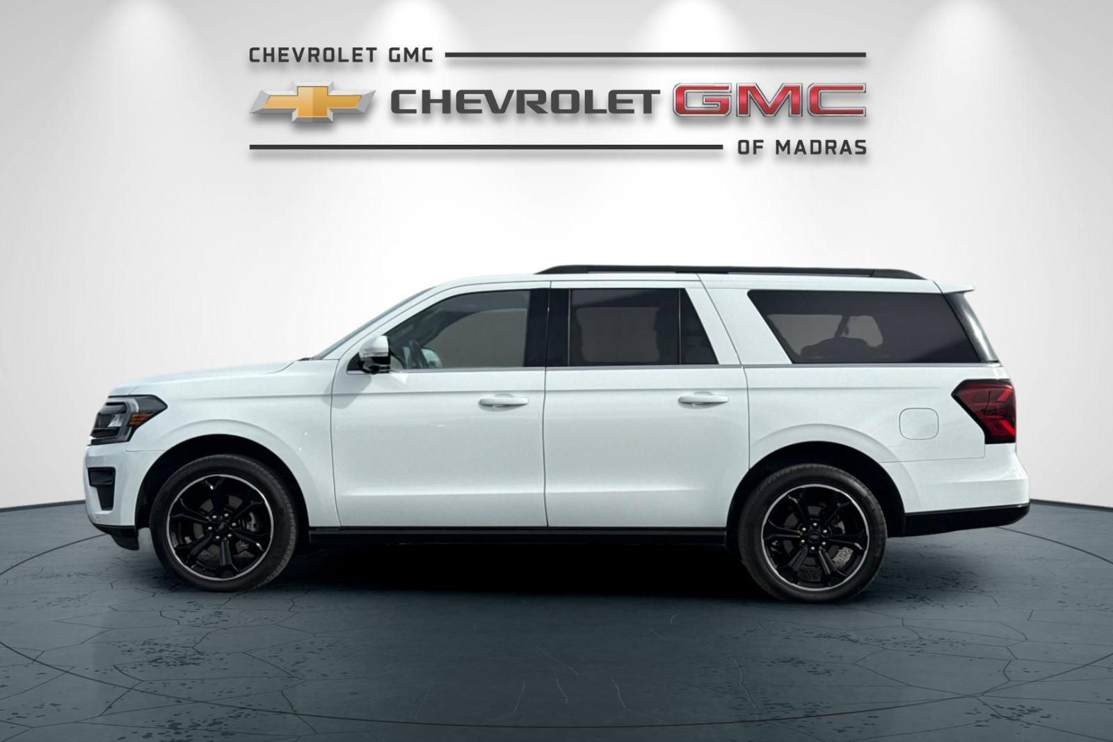 Used 2022 Ford Expedition Max Limited AWD/4WD image 6