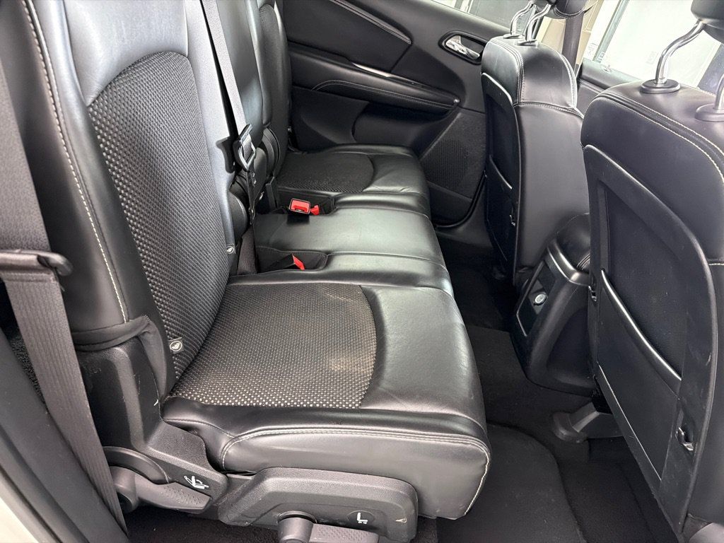 Used 2020 Dodge Journey Crossroad FWD image 24