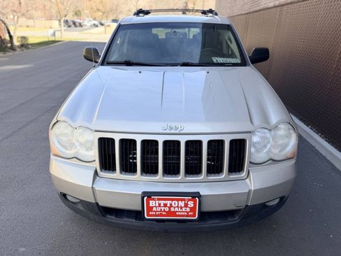 Used 2009 Jeep Grand Cherokee Laredo AWD/4WD image 3