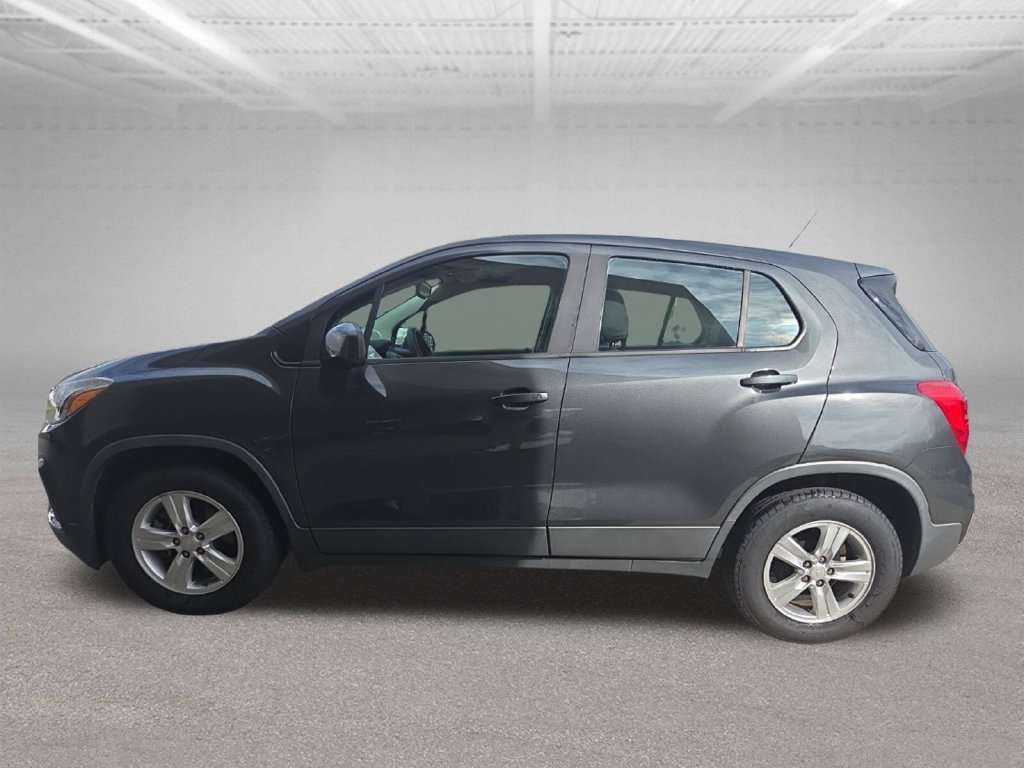 Used 2020 Chevrolet Trax LS FWD image 3