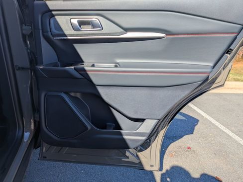 New 2026 Ford Explorer ST-Line w/ ST-Line Street Pack image 34