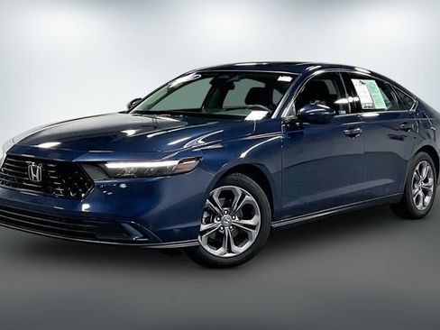 Used 2024 Honda Accord EX image 3
