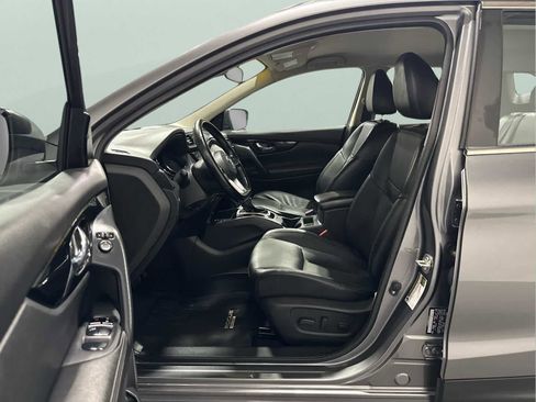 Used 2022 Nissan Rogue Sport SL image 11