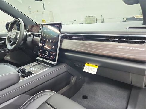 New 2026 GMC Sierra EV Denali image 42