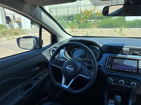 Used 2025 Nissan Versa SV FWD image 32