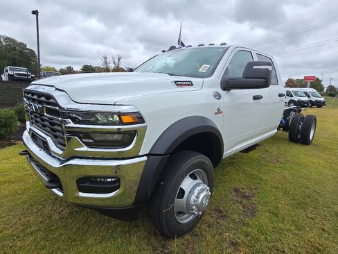 New 2026 RAM 4500 Tradesman w/ Chrome Appearance Group image 15