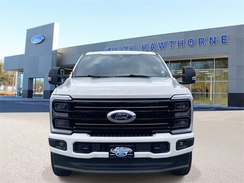 Certified 2025 Ford F350 Platinum w/ FX4 Off-Road Package image 2