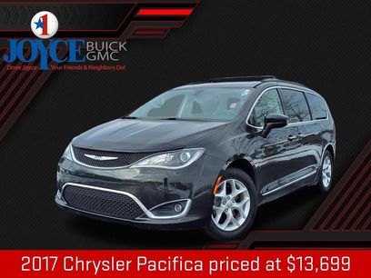 Used 2017 Chrysler Pacifica Touring-L w/ Tire & Wheel Group