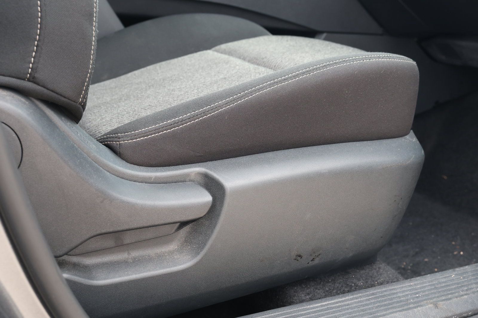 Used 2025 Nissan Rogue SV AWD/4WD image 31