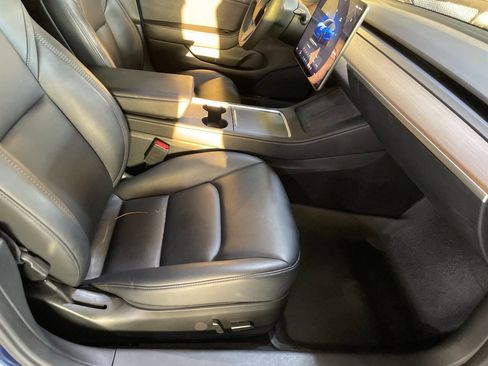 Used 2023 Tesla Model 3 Standard Range image 29