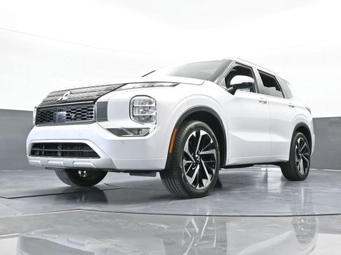 Used 2022 Mitsubishi Outlander SEL image 67