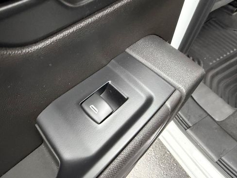 Used 2019 Chevrolet Silverado 1500 LT RWD image 11