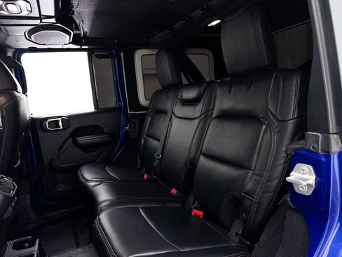 Used 2019 Jeep Wrangler Unlimited Sport S image 29