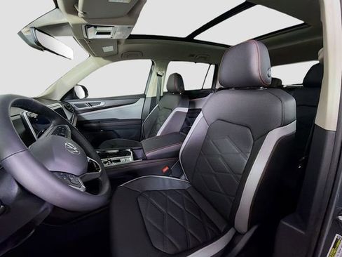 New 2026 Volkswagen Atlas Peak Edition AWD/4WD image 11