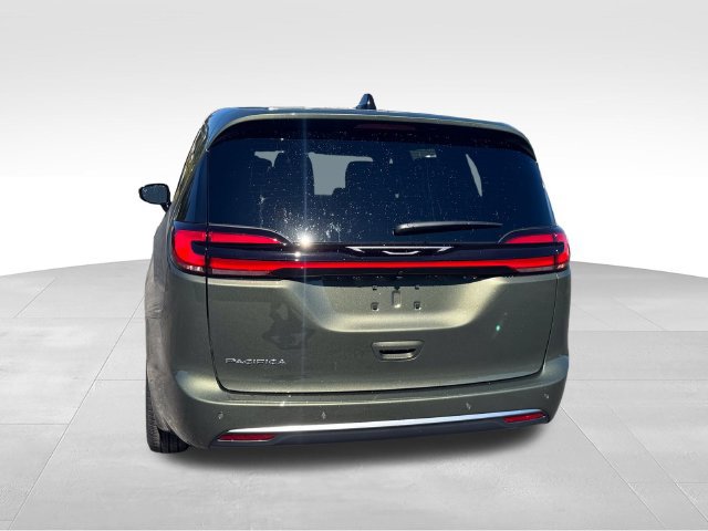 New 2027 Chrysler Pacifica Select FWD image 45