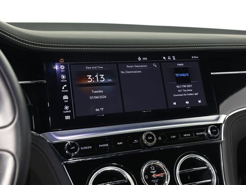Used 2020 Bentley Continental GT image 25
