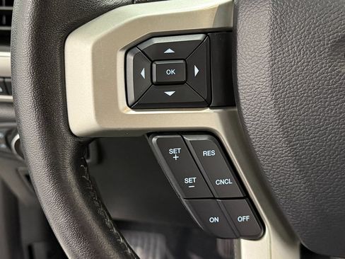 Used 2020 Ford F150 Lariat w/ Equipment Group 502A Luxury AWD/4WD image 16