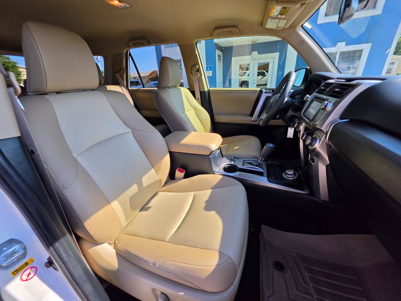 Used 2017 Toyota 4Runner SR5 Premium AWD/4WD image 29