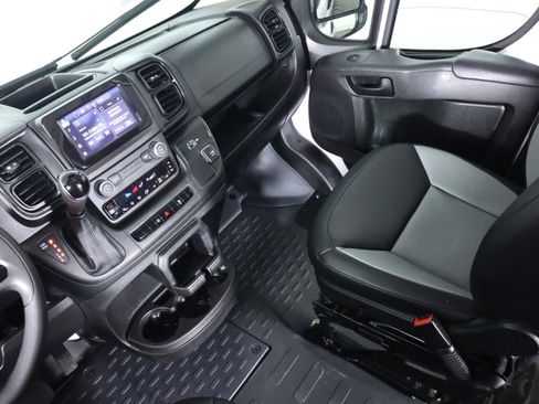 Used 2025 RAM ProMaster 2500 w/ Convenience Group FWD image 29