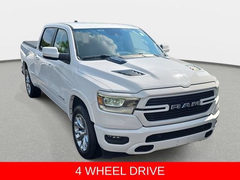Used 2022 RAM 1500 Laramie AWD/4WD image 3