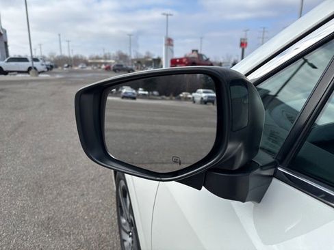 Used 2022 Subaru Legacy Limited image 7