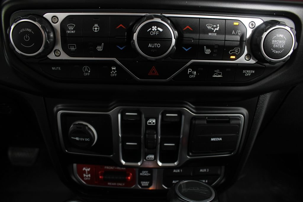 Used 2020 Jeep Gladiator Rubicon AWD/4WD image 6