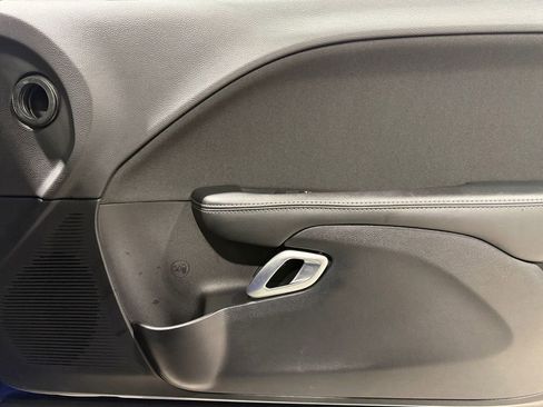 Used 2019 Dodge Challenger SXT image 12