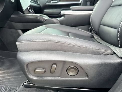 Used 2026 GMC Terrain Denali w/ LPO, Floor Liner Package AWD/4WD image 23