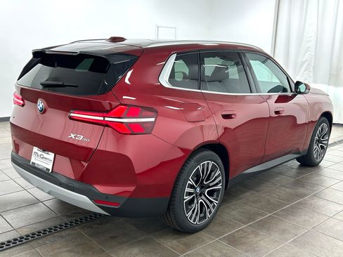 Used 2025 BMW X3 xDrive30i w/ Premium Package image 5