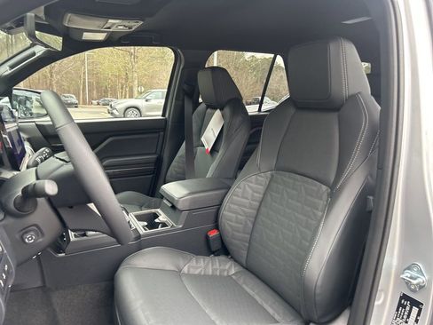 New 2025 Toyota 4Runner TRD Off-Road Premium image 3